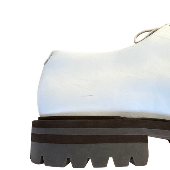 Common Projects - Men's Plain Toe Derby Shoes in White & Black - Picture 5 of 10